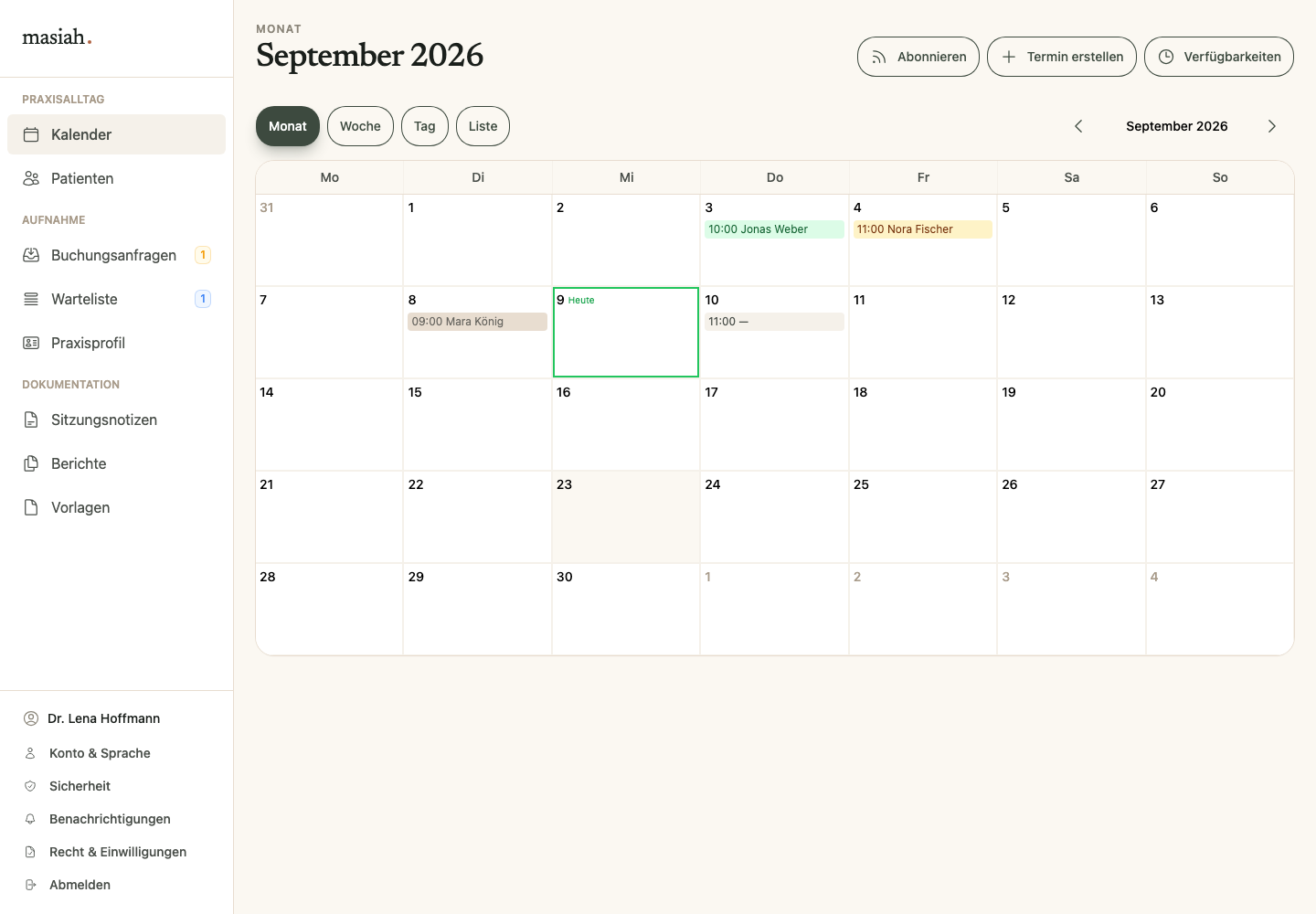 Masiah Praxis-Dashboard mit dem Kalender für September 2026 und fiktiven Terminen.